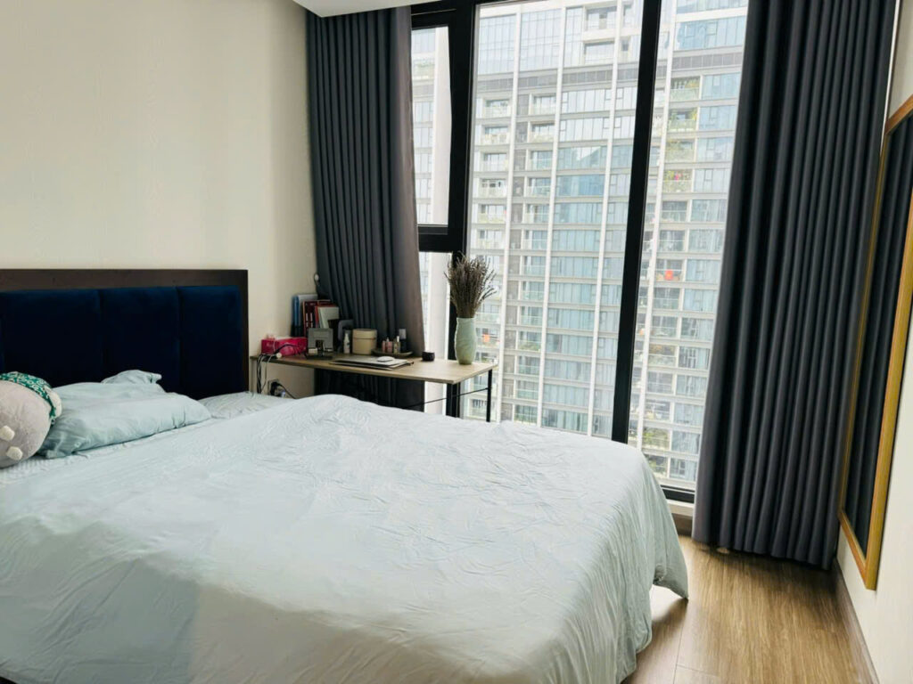 1743922470 - Bán căn hộ 3 +1 Ngủ, 115m2 tòa M1 BC Đông nam (View Nội khu)